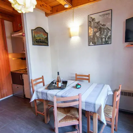 Le Triolet-8 By Interhome